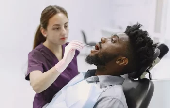 How Do You Know When a Tooth Needs to Be Extracted?